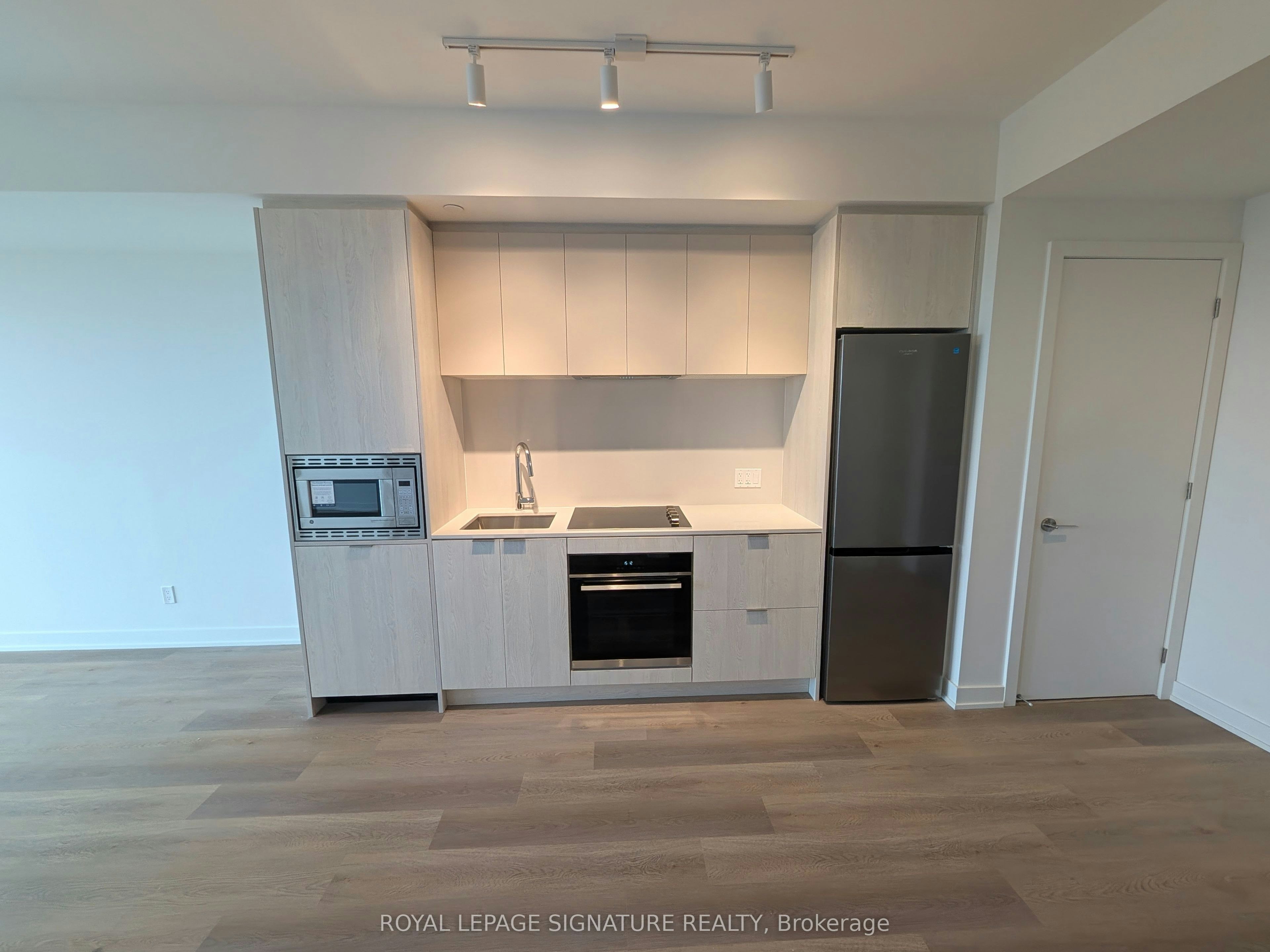 1212-101 John Street N, Hamilton, ON, L8R 0B8 - 8