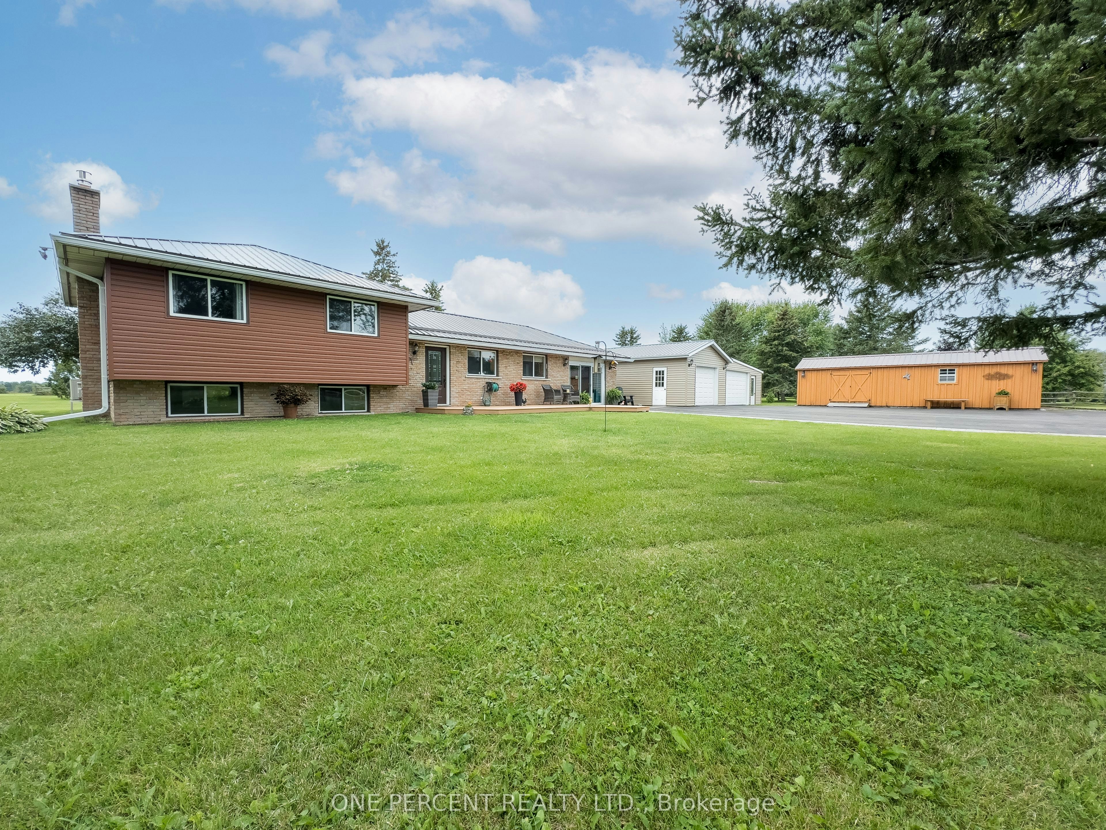 858 Eden Grove Road, Leeds and the Thousand Islands, ON, K0E 1L0