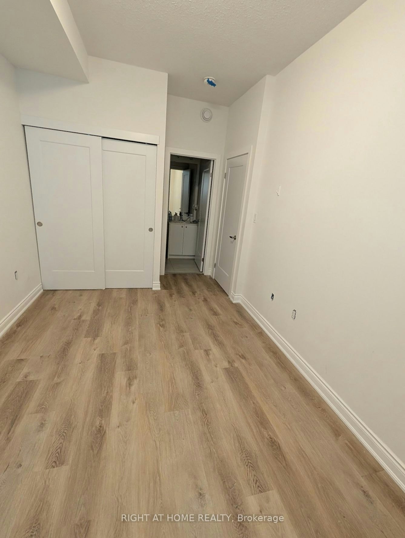 K1-40 Palace Street, Kitchener, ON, N2E 0L2 - 6