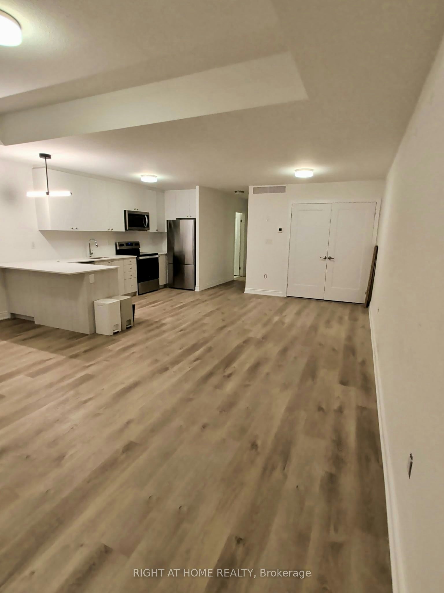 K1-40 Palace Street, Kitchener, ON, N2E 0L2 - 2
