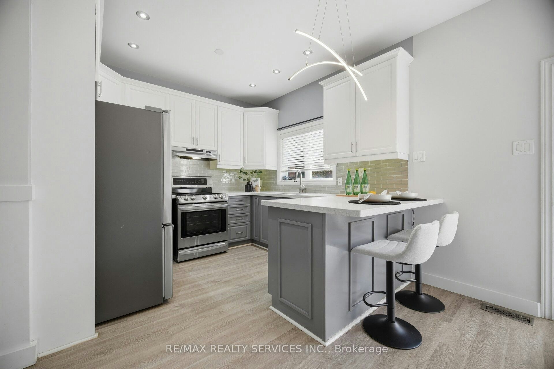 5 Westhampton Way, Hamilton, ON, L8E 6C8 - 2