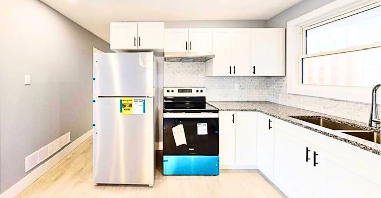 Unit A-77 Godfrey Drive, London, ON, M5V 2E8 - 4