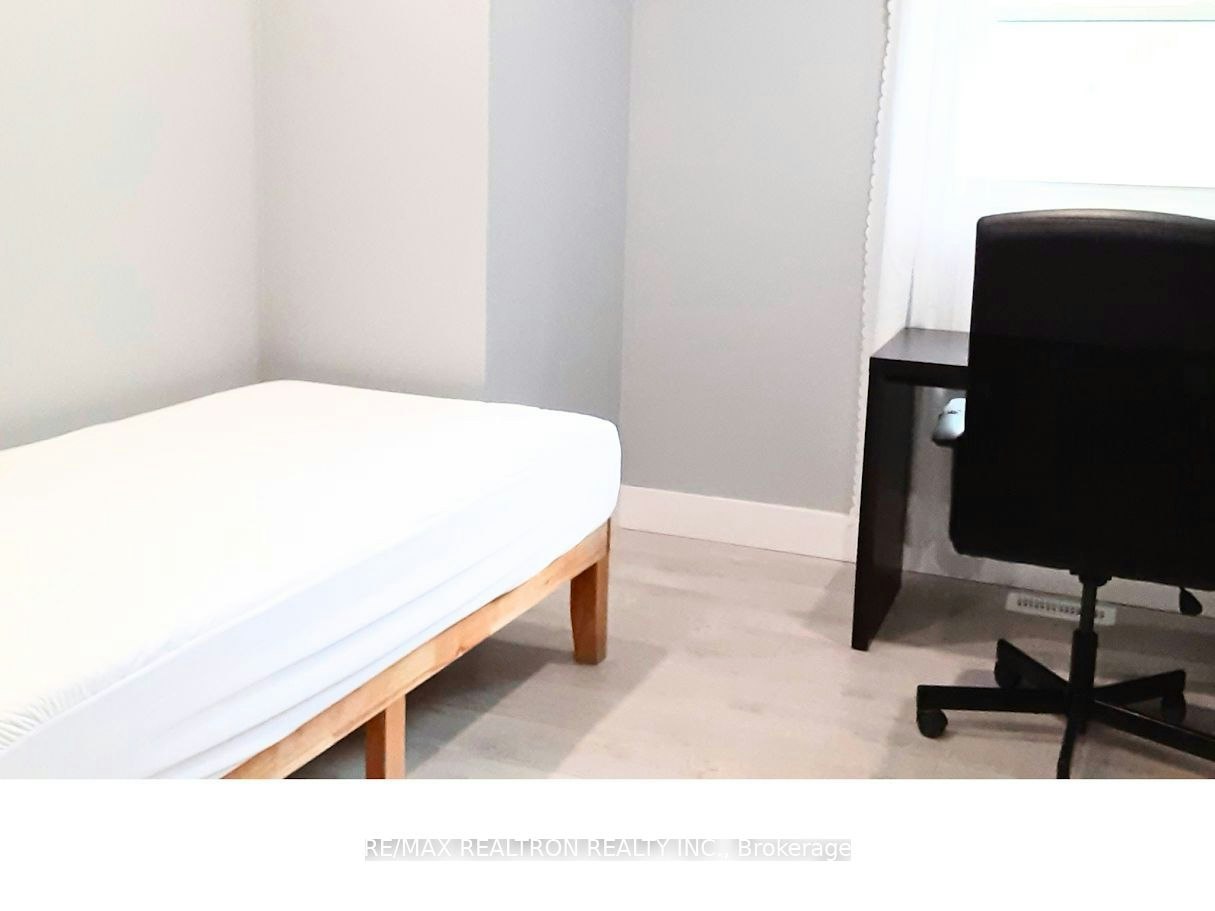 Unit A-77 Godfrey Drive, London, ON, M5V 2E8 - 8
