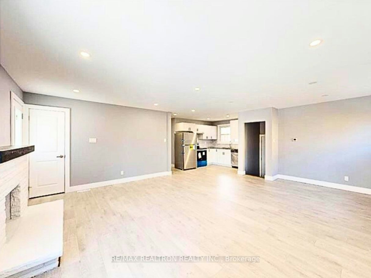 Unit A-77 Godfrey Drive, London, ON, M5V 2E8 - 2