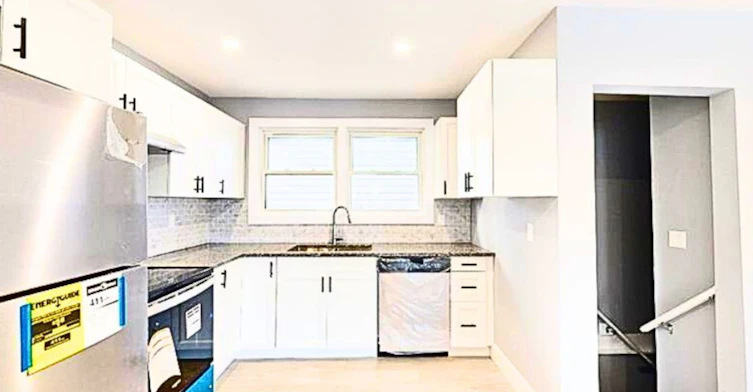 Unit A-77 Godfrey Drive, London, ON, M5V 2E8 - 3
