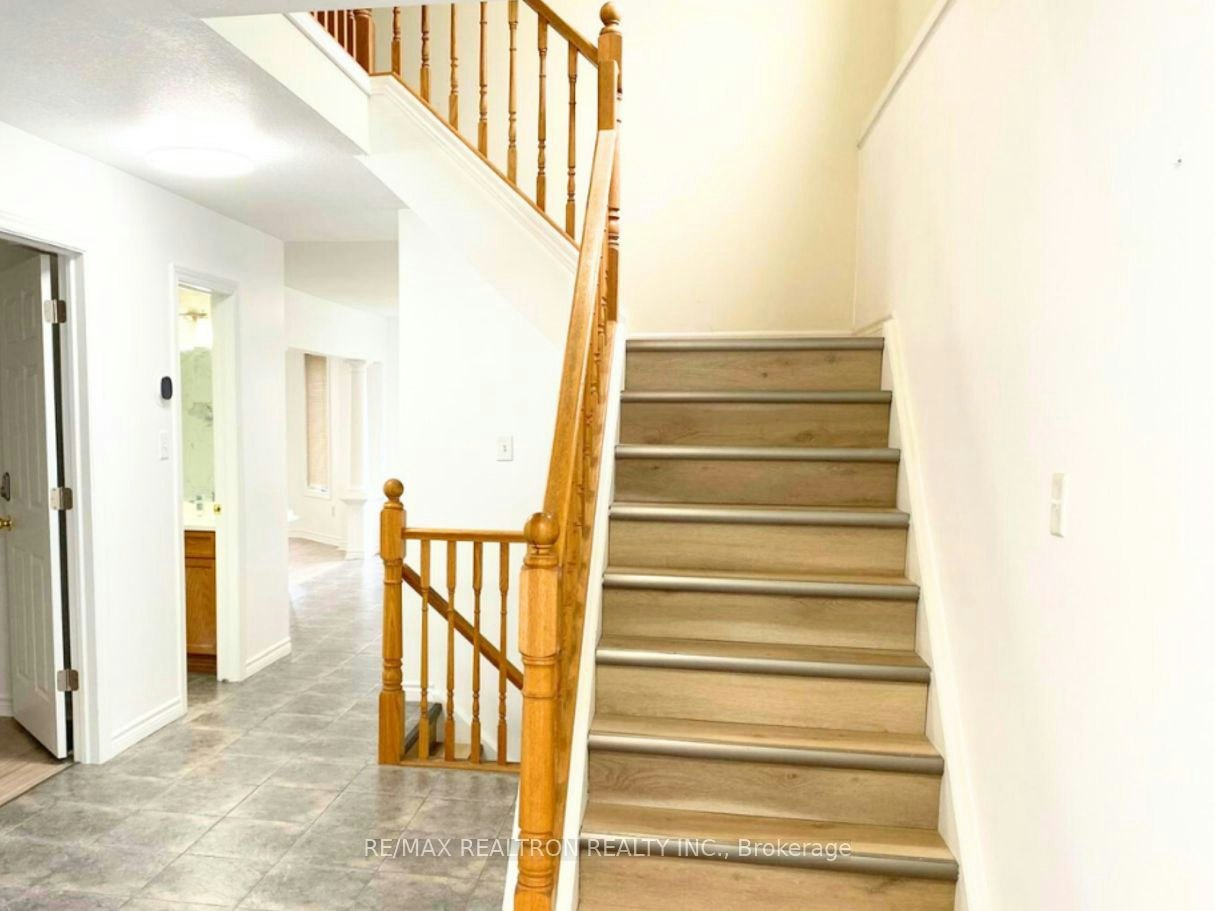 1570 Beaverbrook Avenue, London, ON, N6H 5R5 - 5