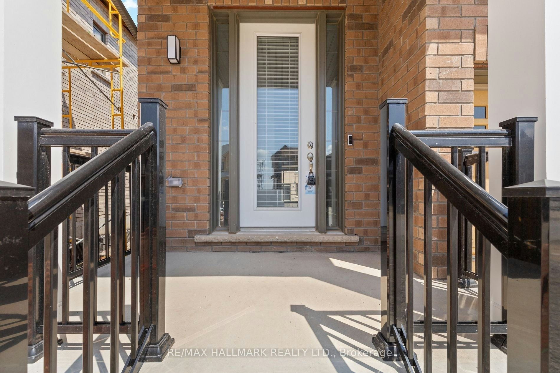 16 Crossmore Crescent, Cambridge, ON, N1S 0C7 - 2