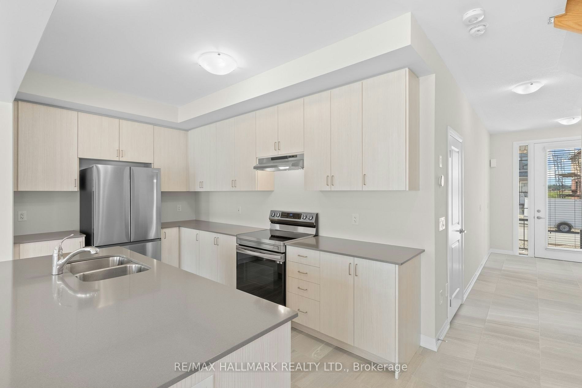 16 Crossmore Crescent, Cambridge, ON, N1S 0C7 - 9