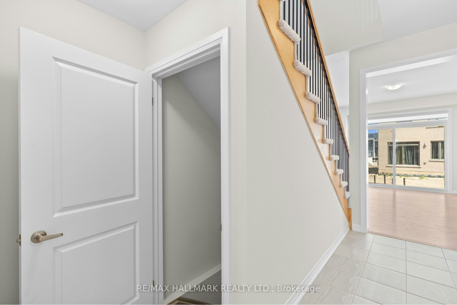 16 Crossmore Crescent, Cambridge, ON, N1S 0C7 - 21