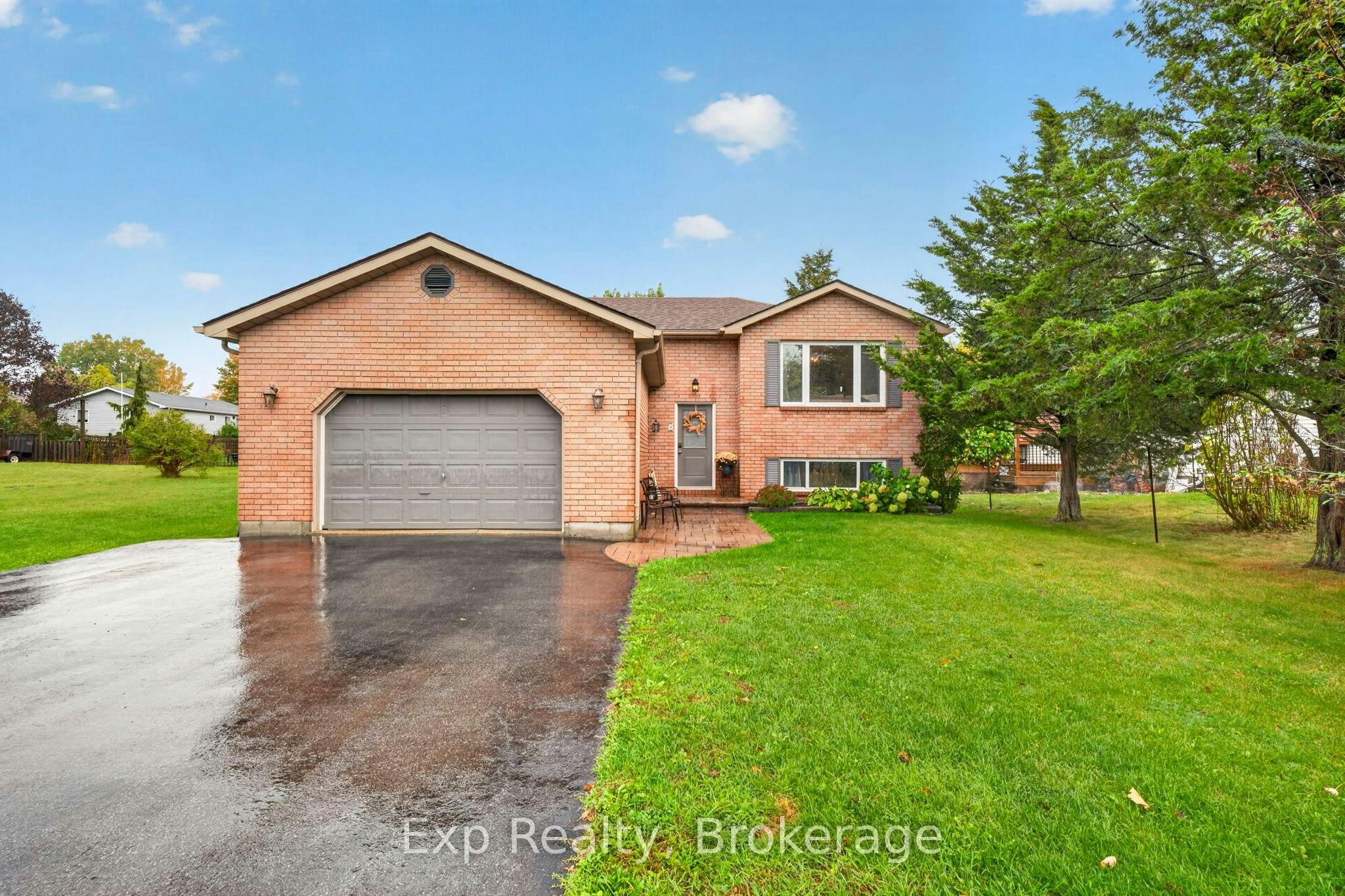 4 Harbourview Crescent, Prince Edward County, ON, K0K 3L0