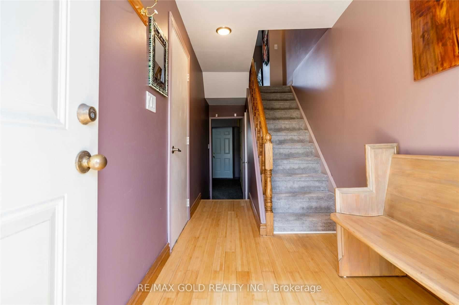 15-6 Loconder Drive, Hamilton, ON, L8W 1V8 - 2