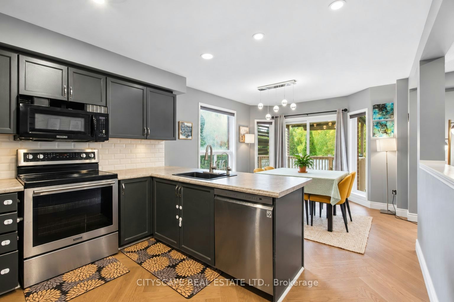 24 Gees Way, Cambridge, ON, N3C 4M5 - 8