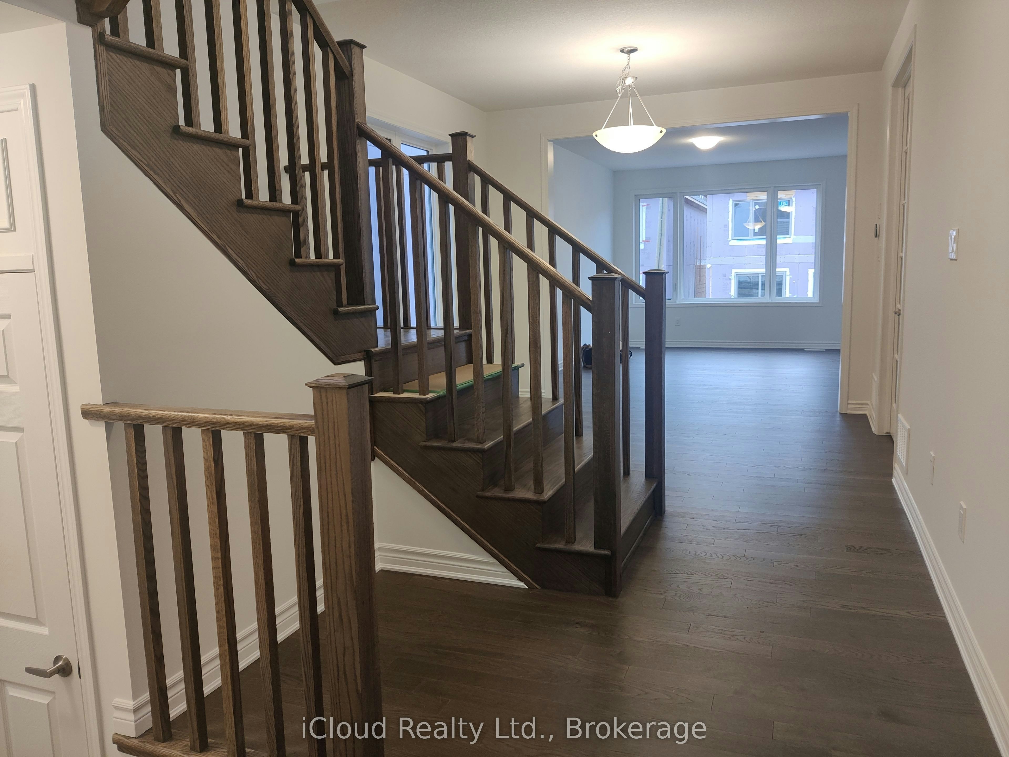 26 Milt Schmidt Street, Kitchener, ON, N2R 0T2