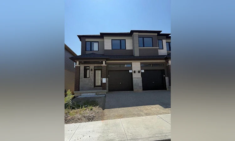 79-660 Colborne Street W