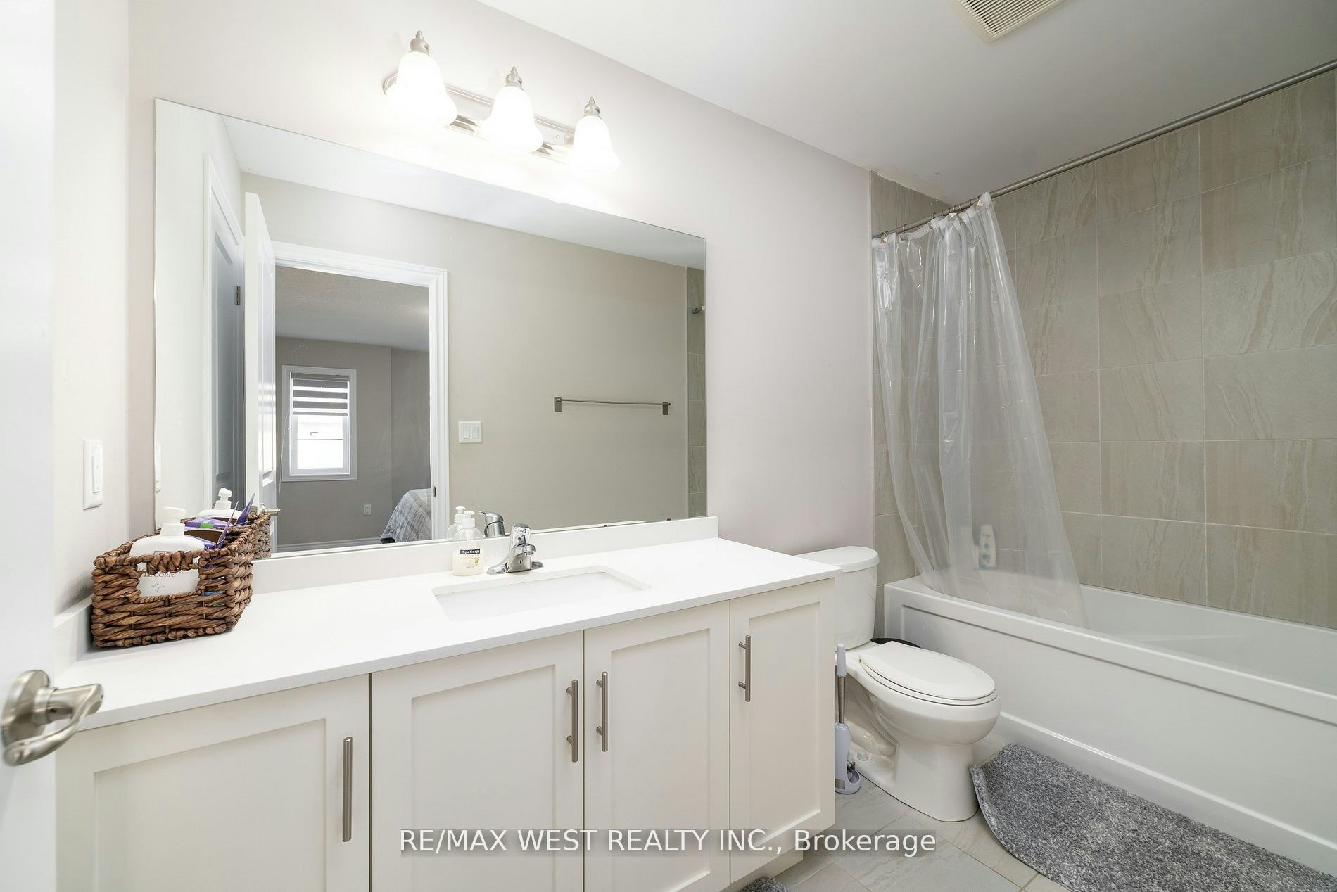 44-324 Equestrian Way, Cambridge, ON, N3E 0E2 - 23