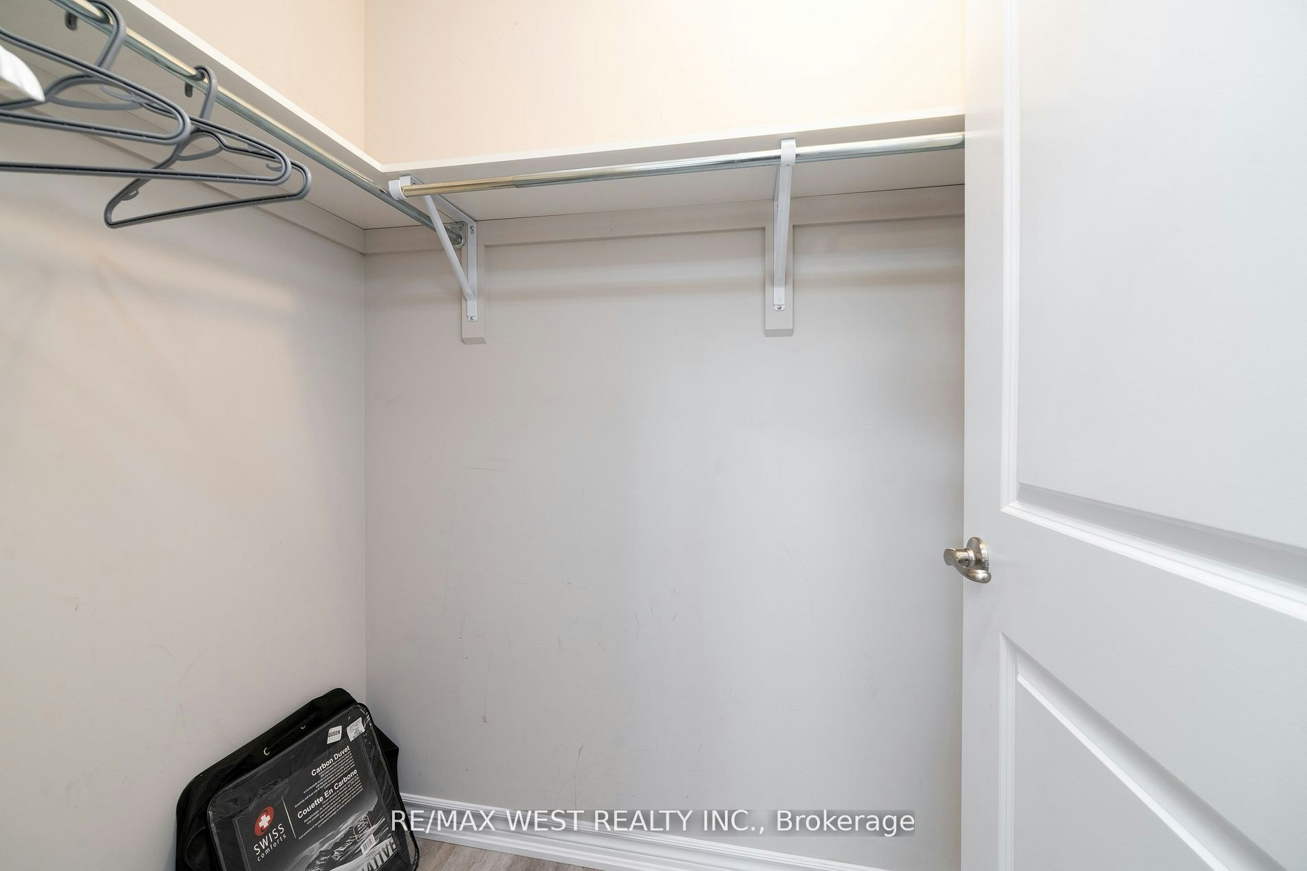 44-324 Equestrian Way, Cambridge, ON, N3E 0E2 - 16