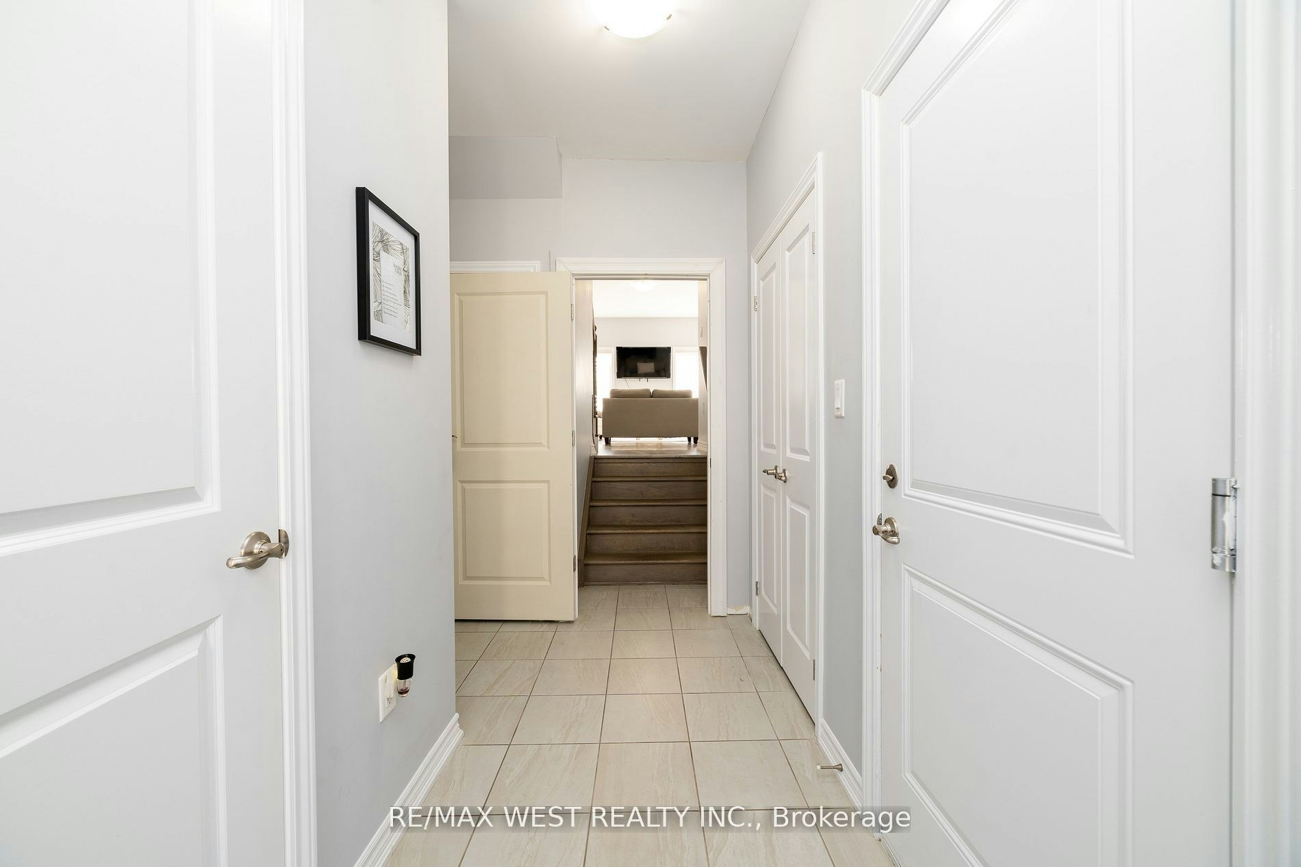 44-324 Equestrian Way, Cambridge, ON, N3E 0E2 - 4