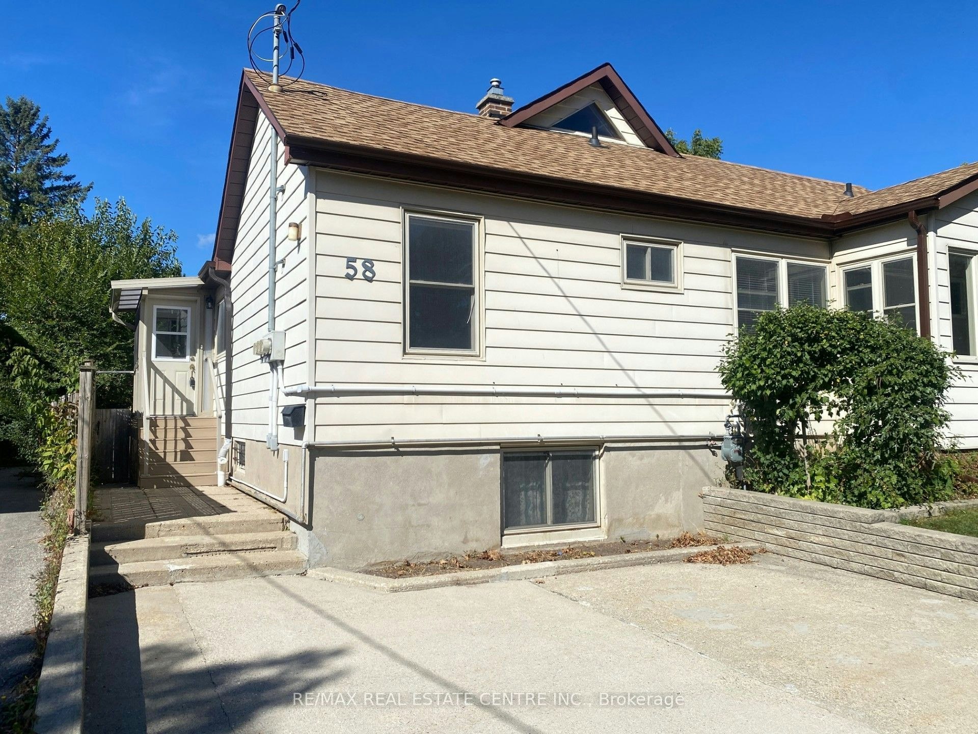 58 Fifth Avenue, Kitchener, ON, N2C 1P4