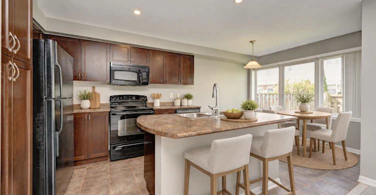 103 Blackbird Circle, Cambridge, ON, N3C 0A9 - 5
