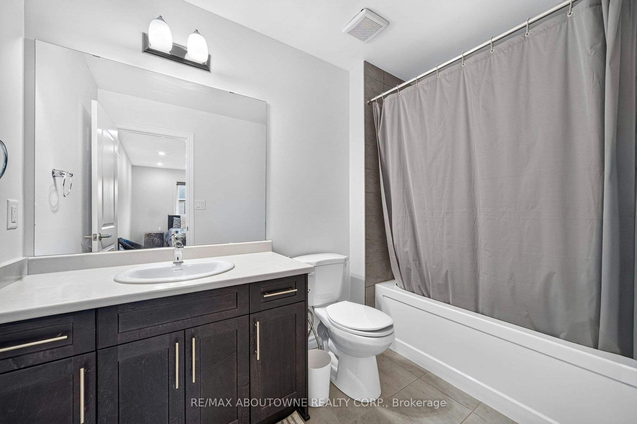 33 Bellhouse Avenue, Brantford, ON, N3T 0T9 - 19