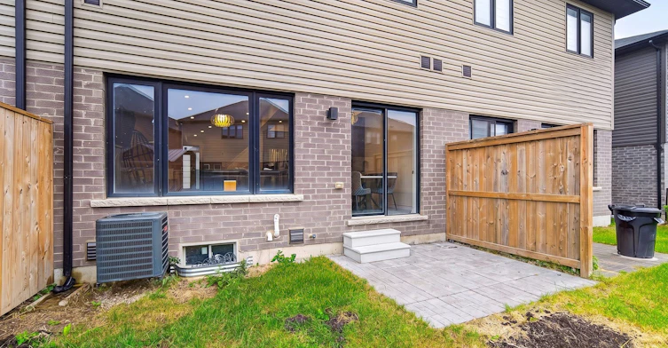 33 Bellhouse Avenue, Brantford, ON, N3T 0T9 - 25