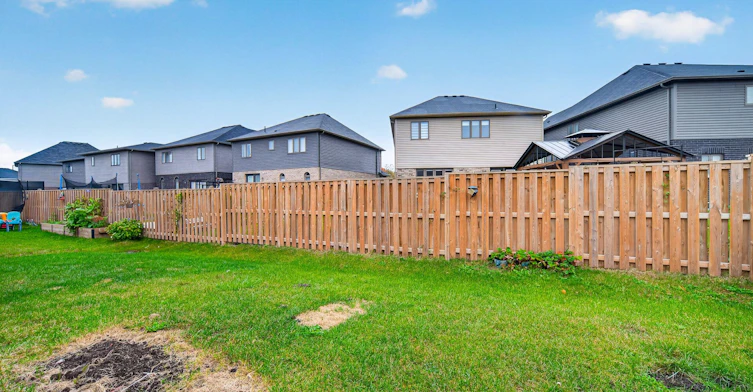 33 Bellhouse Avenue, Brantford, ON, N3T 0T9 - 26