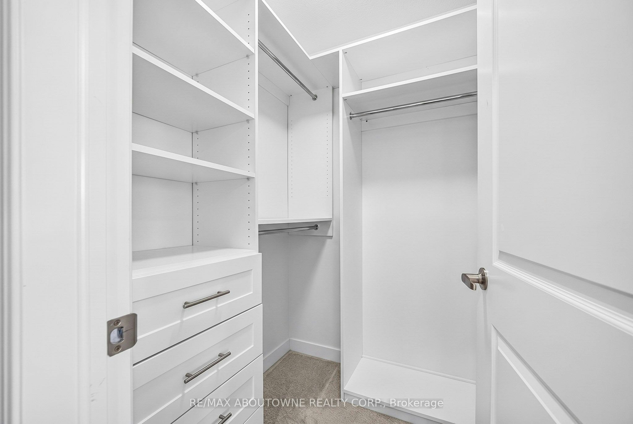 33 Bellhouse Avenue, Brantford, ON, N3T 0T9 - 16