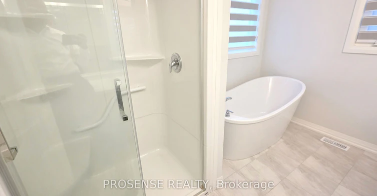 15 Samuel Avenue, Pelham, ON, L3E 0G9 - 42