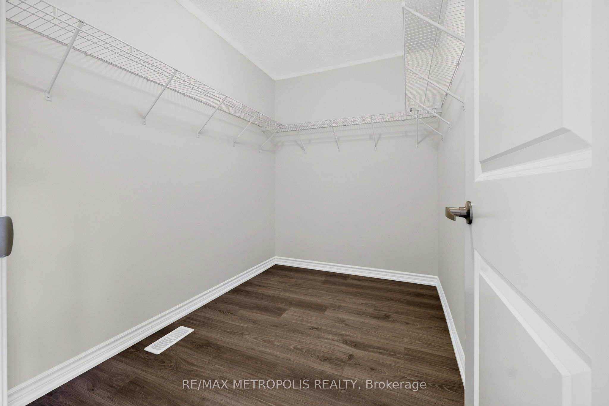 113 Watts Mews, Kawartha Lakes, ON, K9V 5V4 - 9