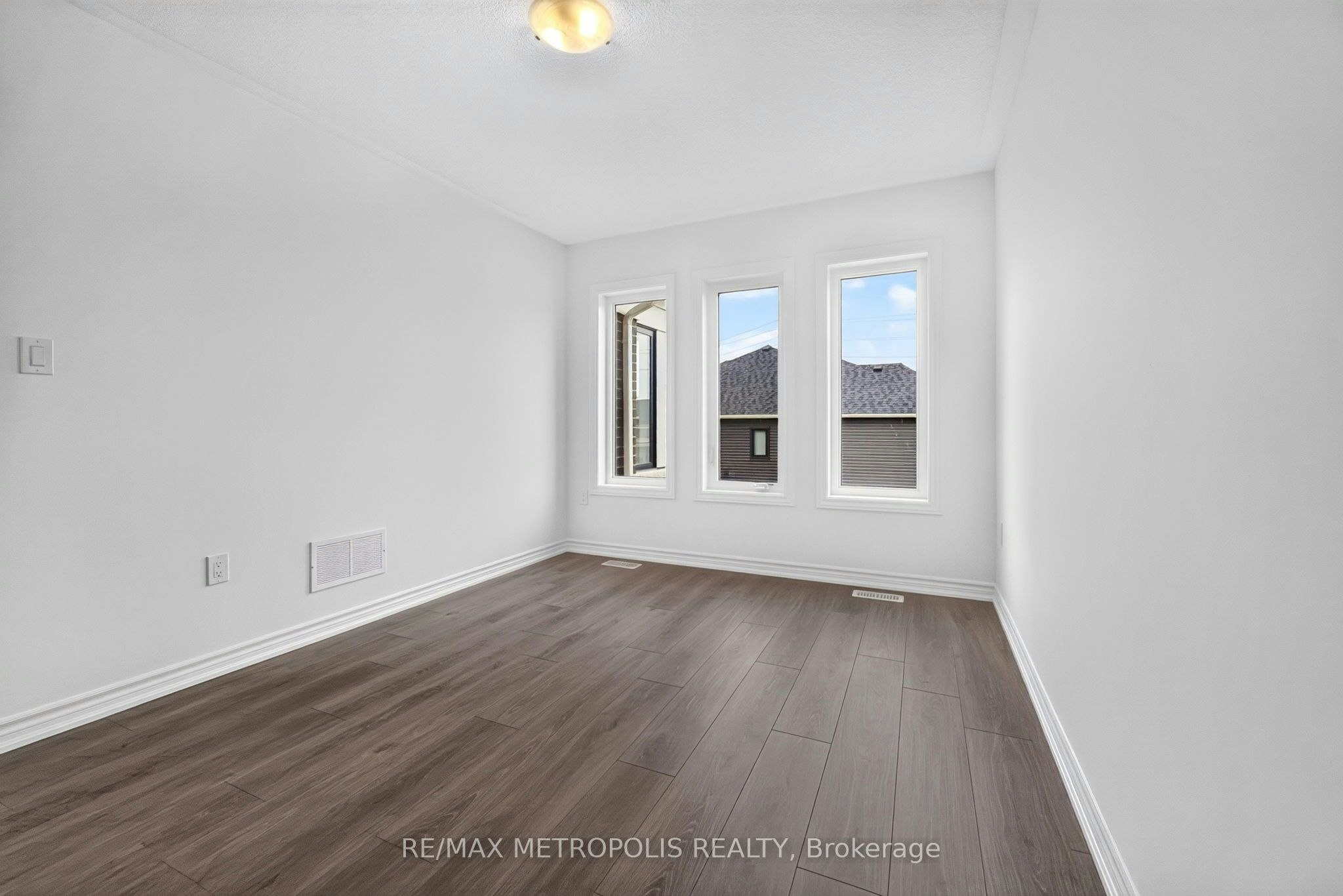 113 Watts Mews, Kawartha Lakes, ON, K9V 5V4 - 6