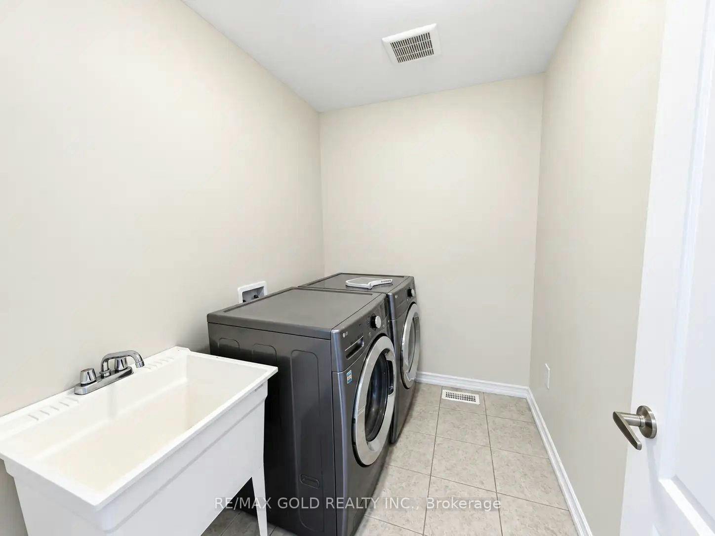 26 Alexandra Drive, Thorold, ON, L3B 5N5 - 8