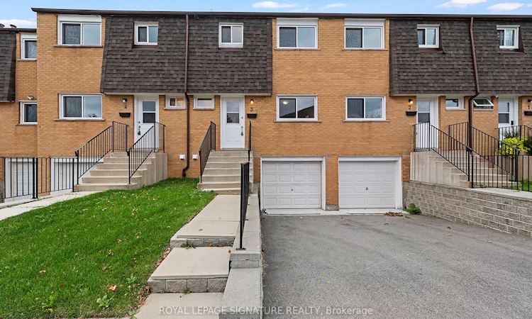 3-20 Anna Capri Drive