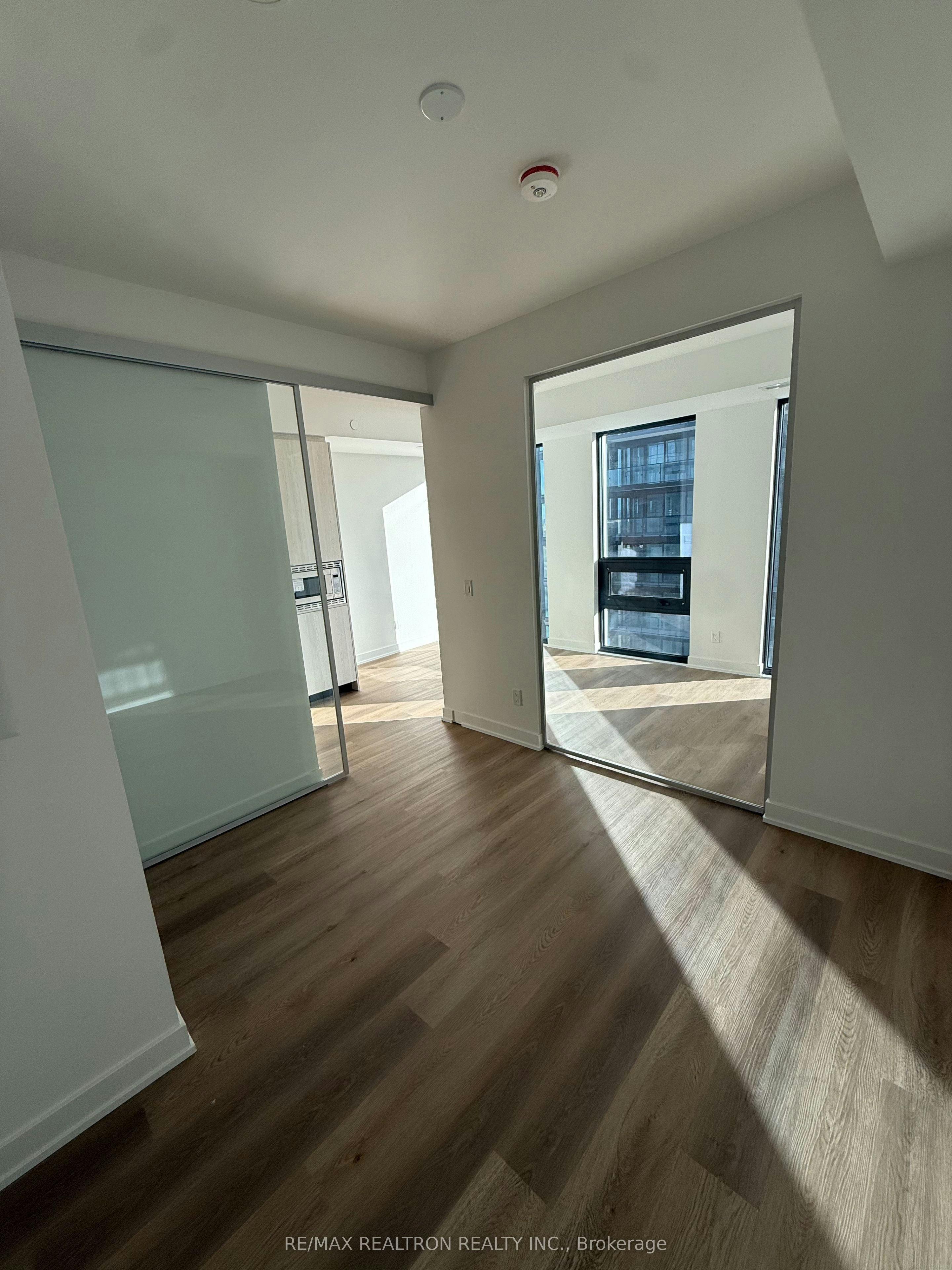 1617-101 John Street N, Hamilton, ON, L8R 0B8 - 17