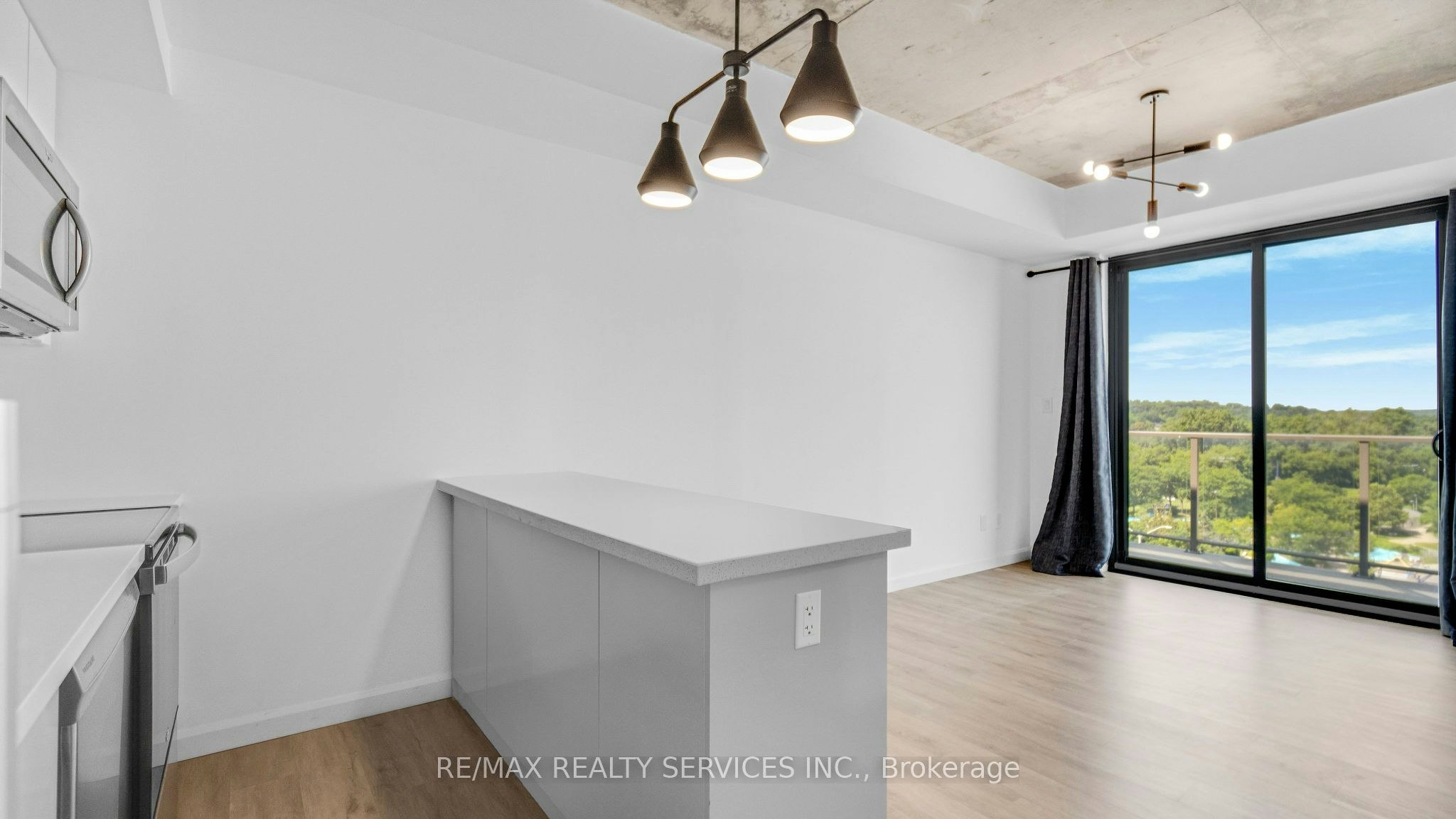 811-7 Erie Avenue, Brantford, ON, N3S 2A7 - 7