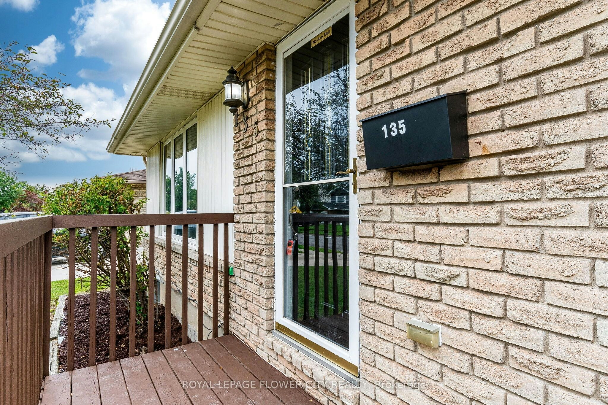 135 Keefer Road, Thorold, ON, L2V 4N1 - 2