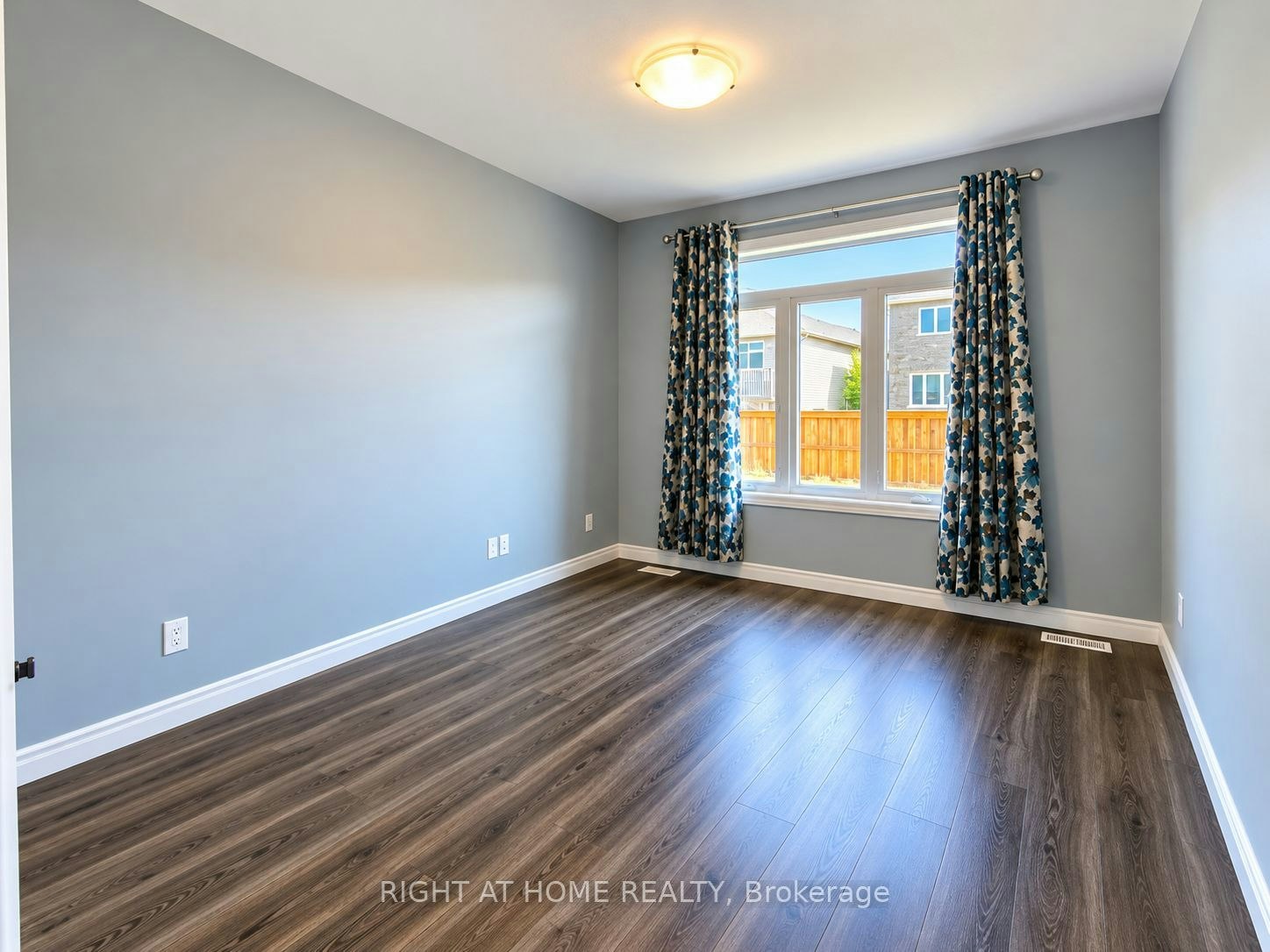 64 Ledgerock Court, Quinte West, ON, K8R 0A1 - 4