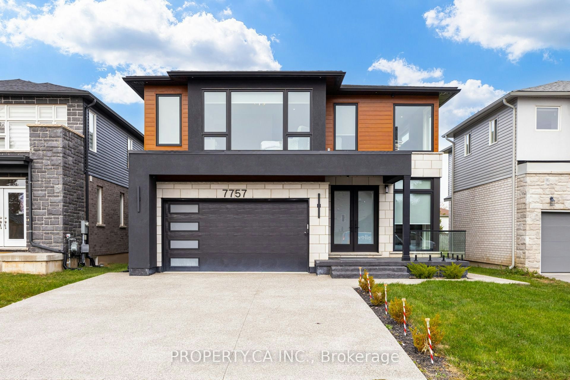 7757 Secretariat Court, Niagara Falls, ON, L2H 3V3