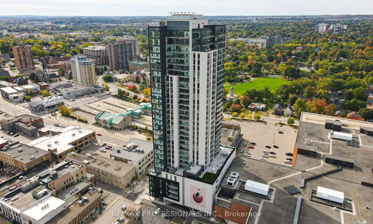 2504-60 Charles Street W