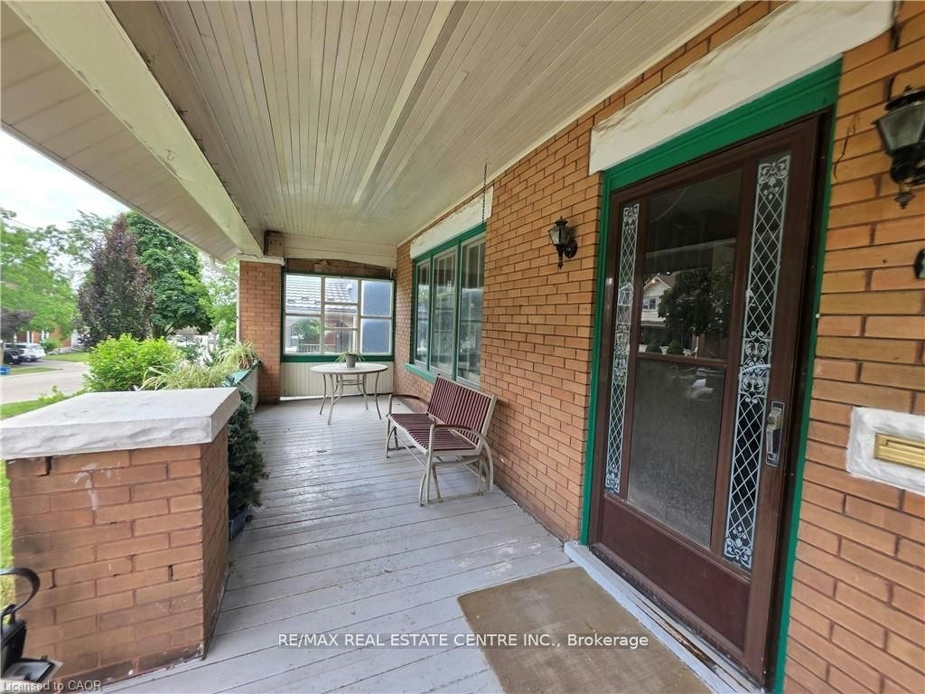 20 Fairview Avenue, Kitchener, ON, N2H 3E8