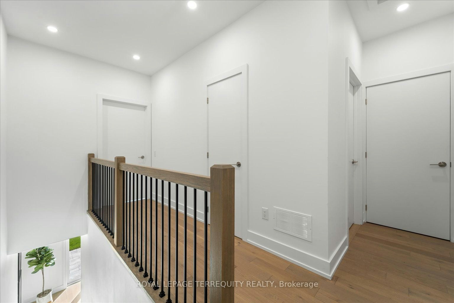 37 Rockmount Crescent, Gravenhurst, ON, P1P 0A6 - 25