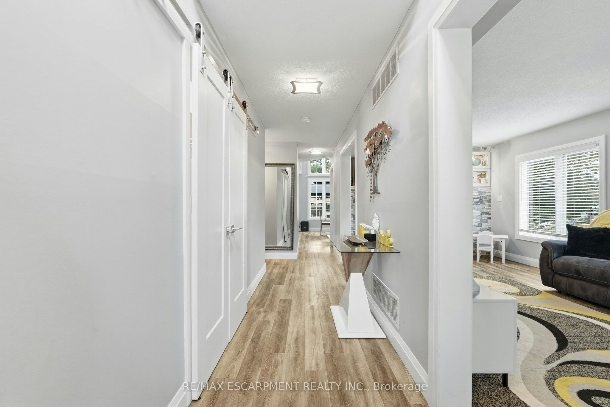 231 Parkside Drive - 4