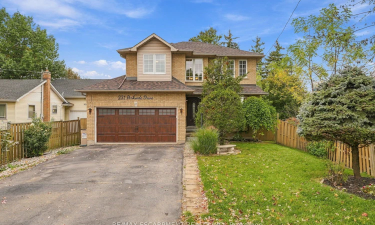 231 Parkside Drive