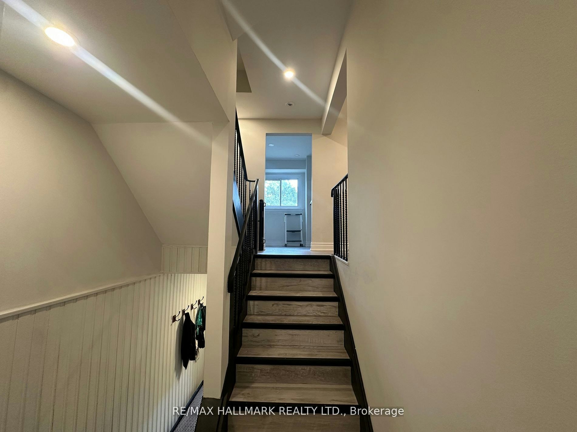 108-51 Paulander Drive, Kitchener, ON, N2M 5E5 - 4