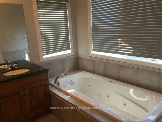 55 First St, Louth Street, St. Catharines, ON, L2W 1C7 - 6