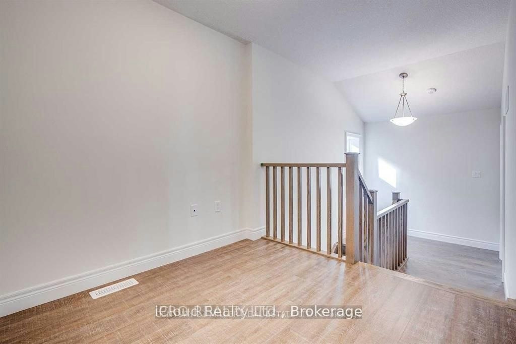 13 Southam Lane, Hamilton, ON, L9C 0E7 - 11