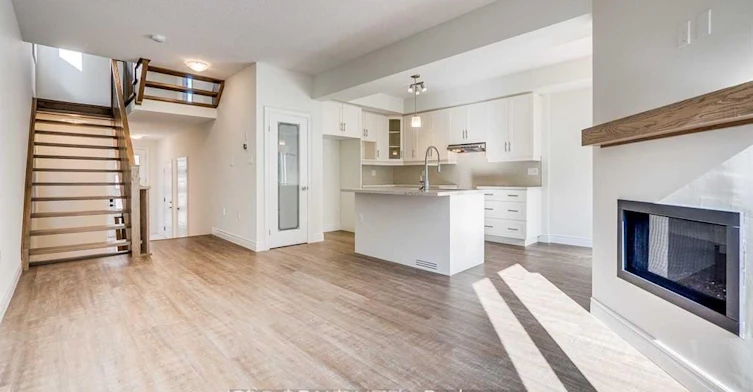 13 Southam Lane, Hamilton, ON, L9C 0E7 - 5