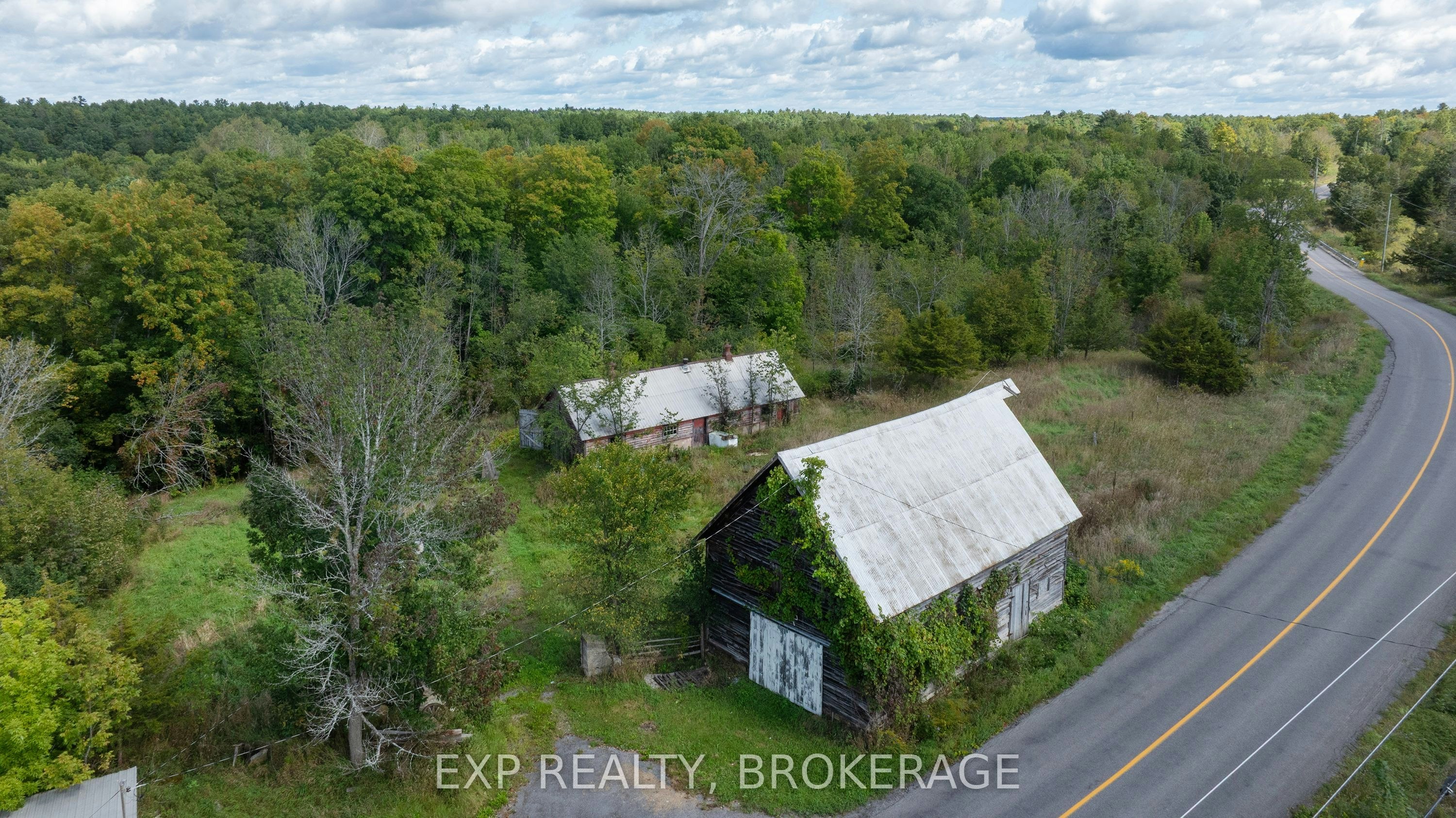 3697 Desert Lake Road, South Frontenac, ON, K0H 1W0