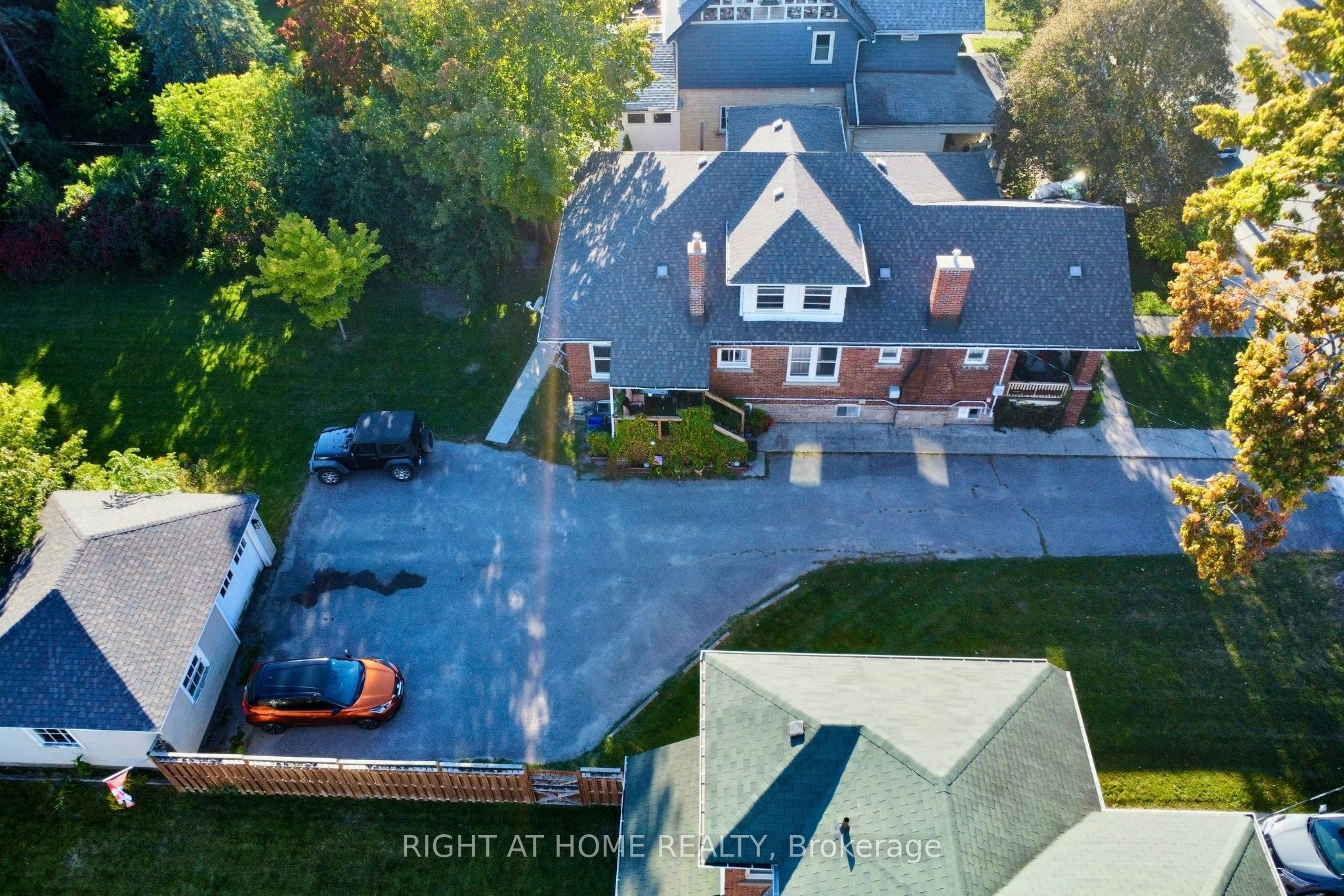 33 Melbourne Street W, Kawartha Lakes, ON, K9V 2S7