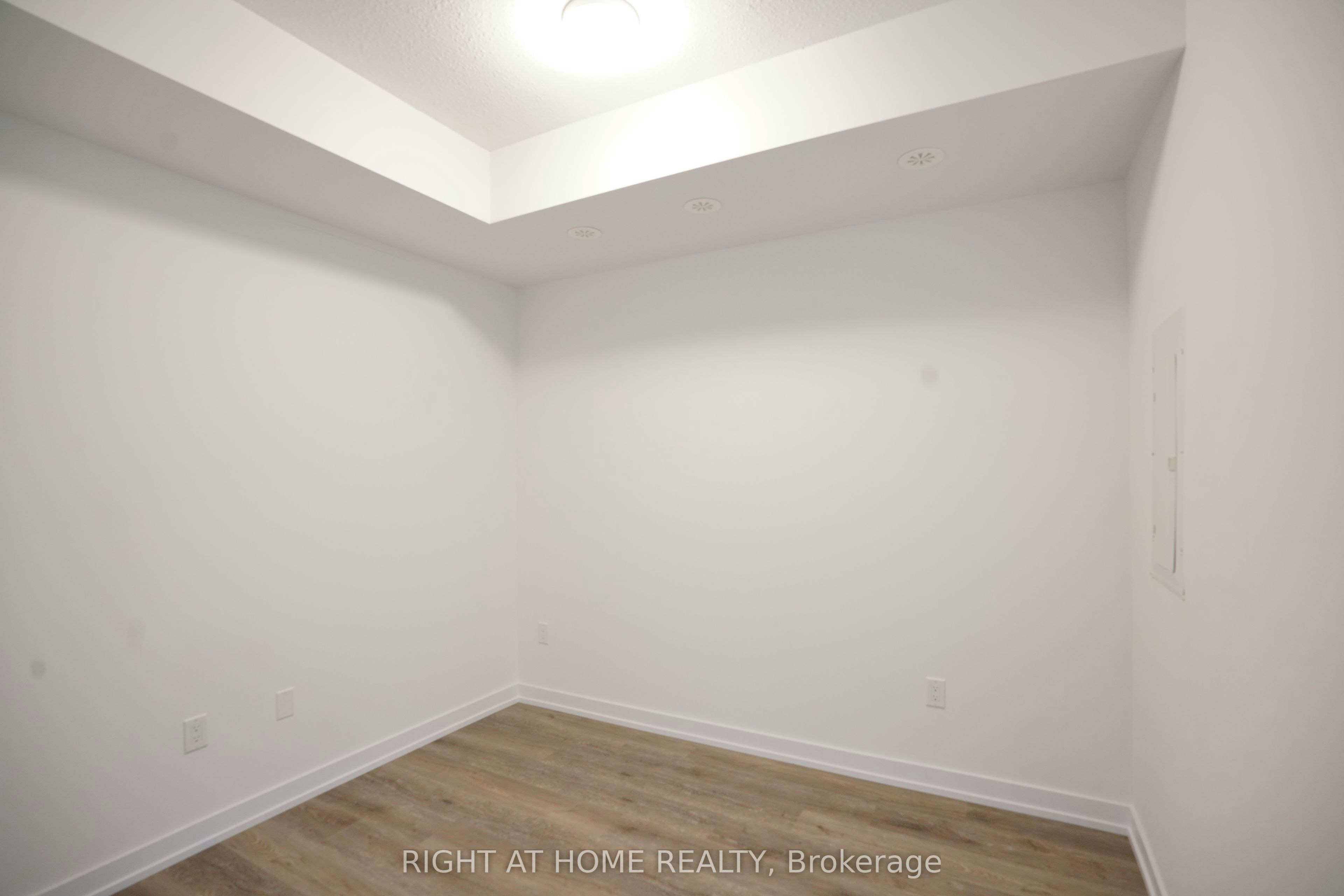 Q8-25 Palace St Street, Kitchener, ON, N2E 0L3 - 5