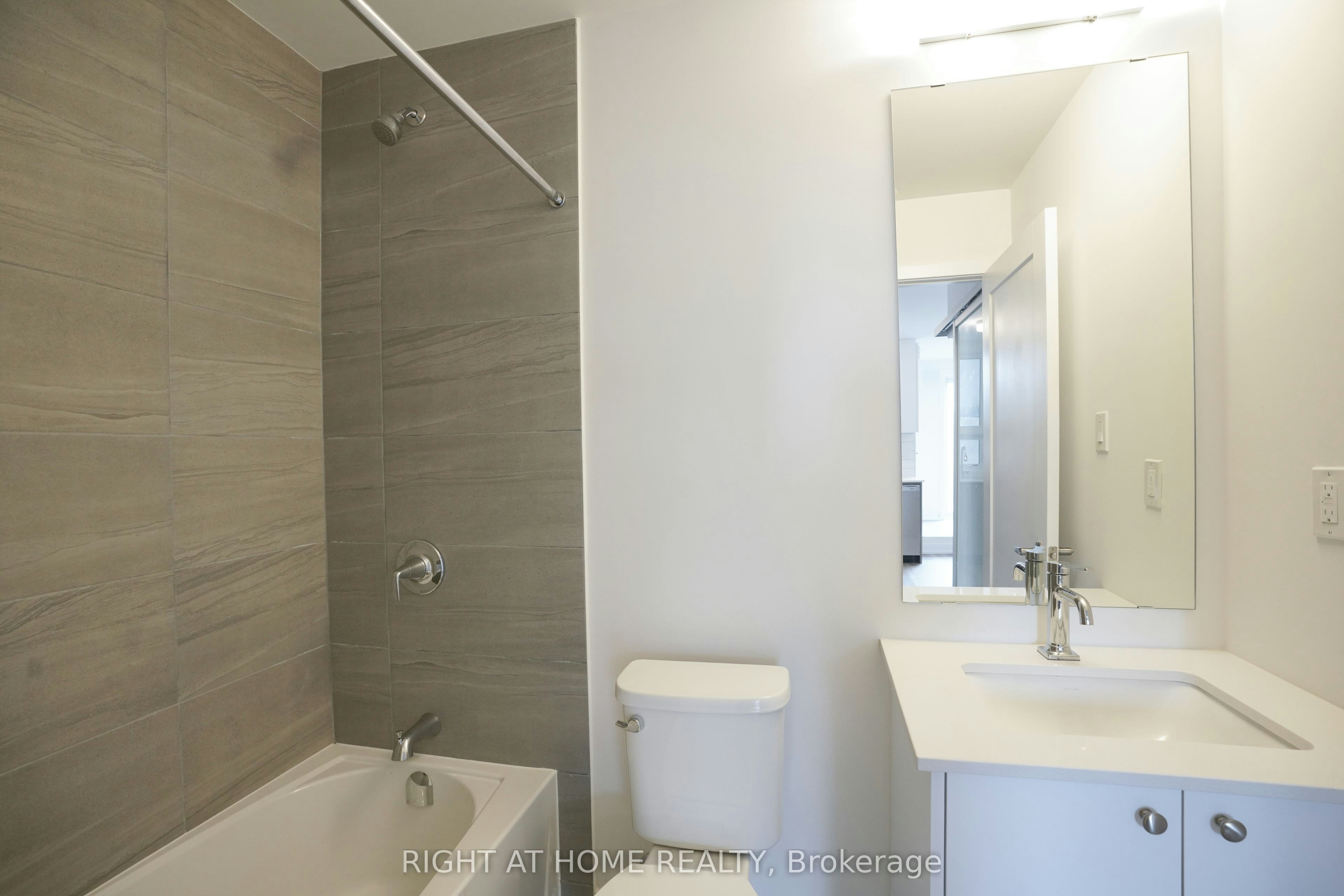 Q8-25 Palace St Street, Kitchener, ON, N2E 0L3 - 6